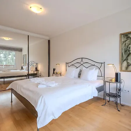 Irmella 39 By Vacations, Mit Pool & Sauna Appartamento *