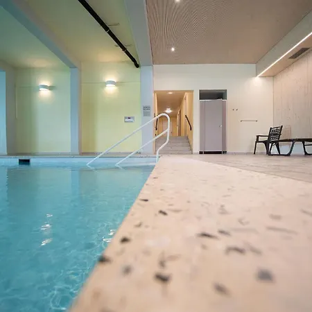 Irmella 39 By Vacations, Mit Pool & Sauna شقة