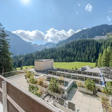 Irmella 39 By Vacations, Mit Pool & Sauna أروسا